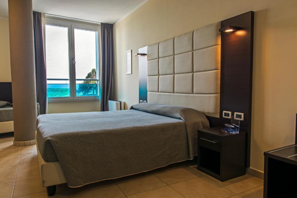 Hotel-Residence-B&B Le Dune Beach Service Included リド・アドリアーノ エクステリア 写真